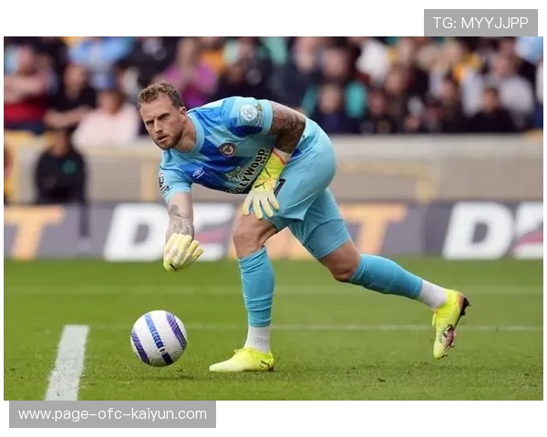 布伦特福德门将多次化险