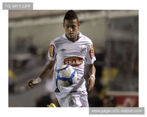 内马尔胸部卸球后转身分球,巴西前场拥有更多进攻可能:解码天才组合的战术魅力与商业启示 内马尔胸部卸球后转身分球,巴西前场拥有更多进攻可能:解码天才组合的战术魅力与商业启示