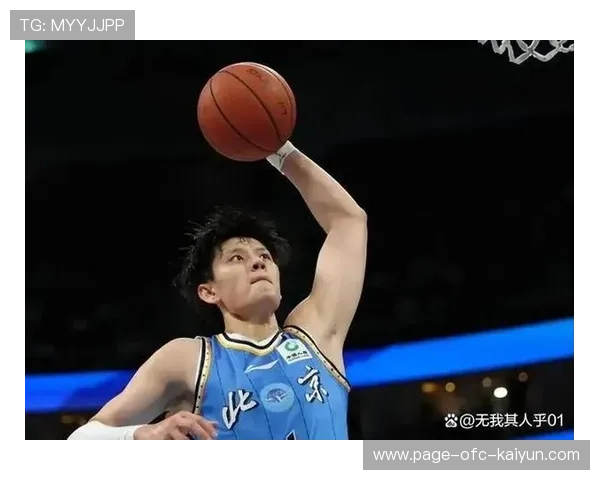 北京曾凡博突破得手,比分拉开 北京曾凡博突破得手,比分拉开