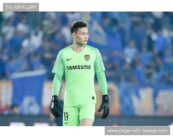 成都蓉城张岩扑救惊艳，冬训赛场零封